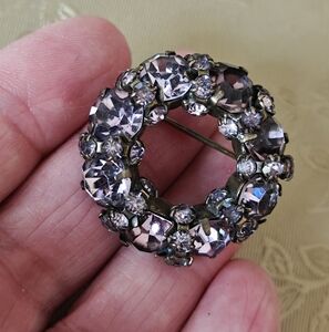 Vintage Signed Warner Lavender Purple Crystal Brooch